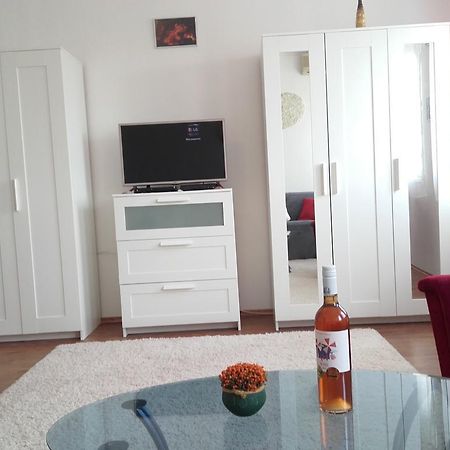 Eger Apartman Eksteriør billede