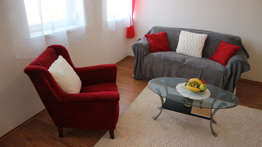 Eger Apartman Eksteriør billede