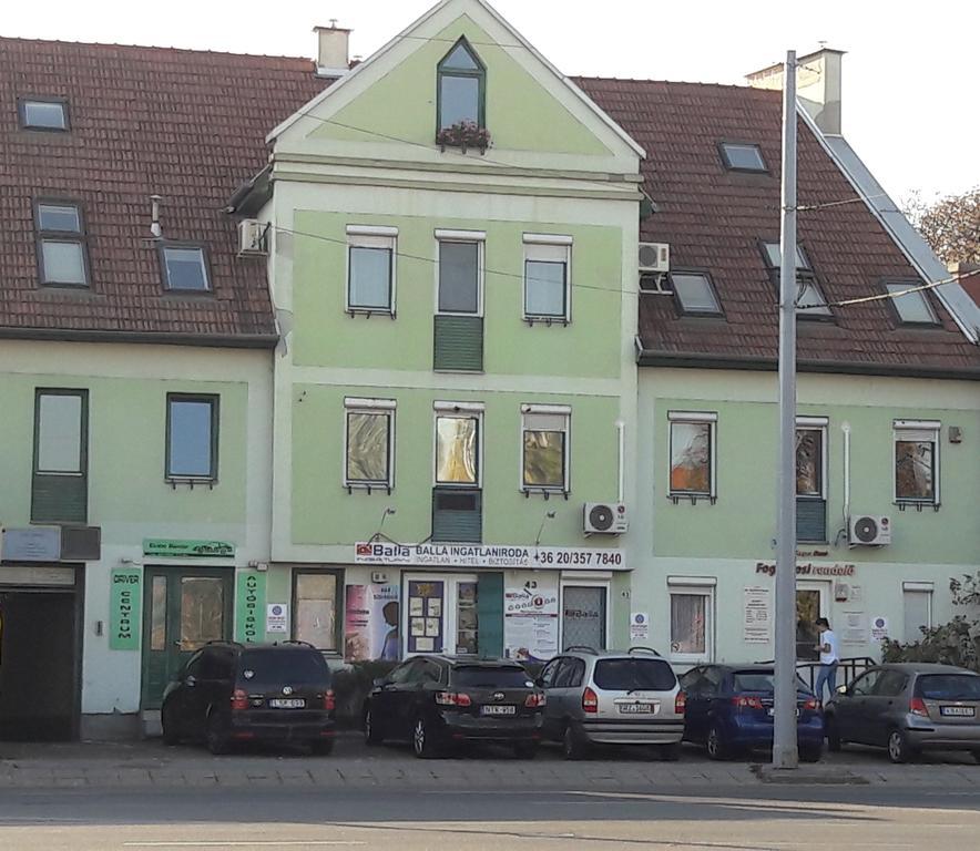 Eger Apartman Eksteriør billede